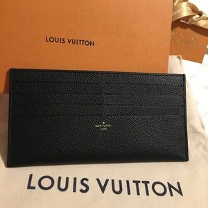 LV Pochette Felicie